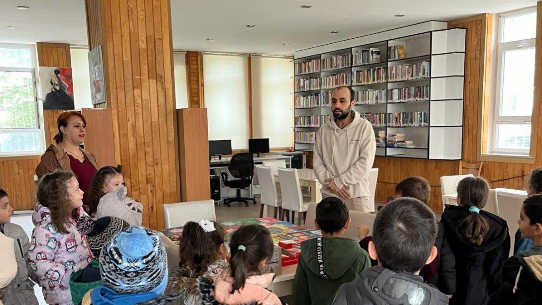 Anaokulu Öğrencilerimiz Kütüphaneler Haftası' nda İlçe Halk Kütüphanesini Ziyaret Etti