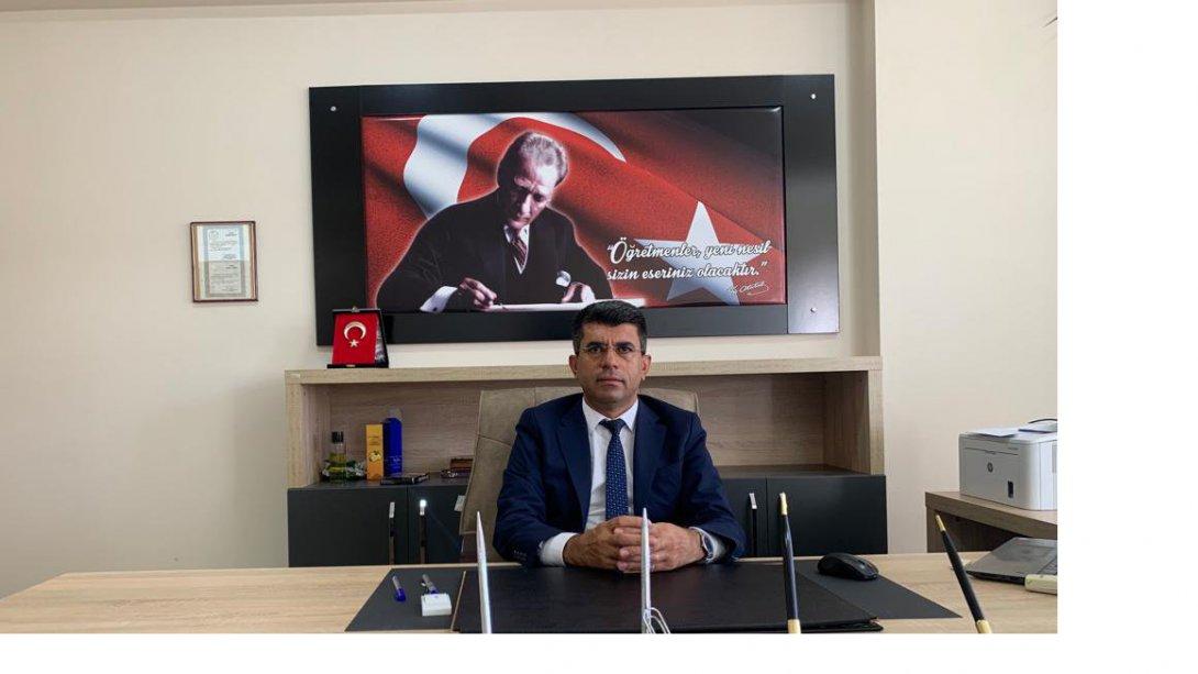  İlçe Milli Eğitim Müdürümüz Sayın Mehmet Şirin Arslan' ın 2022-2023 Eğitim Öğretim Yılı Mesajı